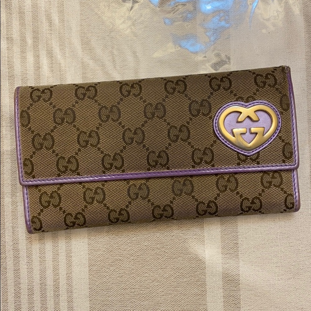 Gucci GG Lovely Heart Canvas Leather Wallet